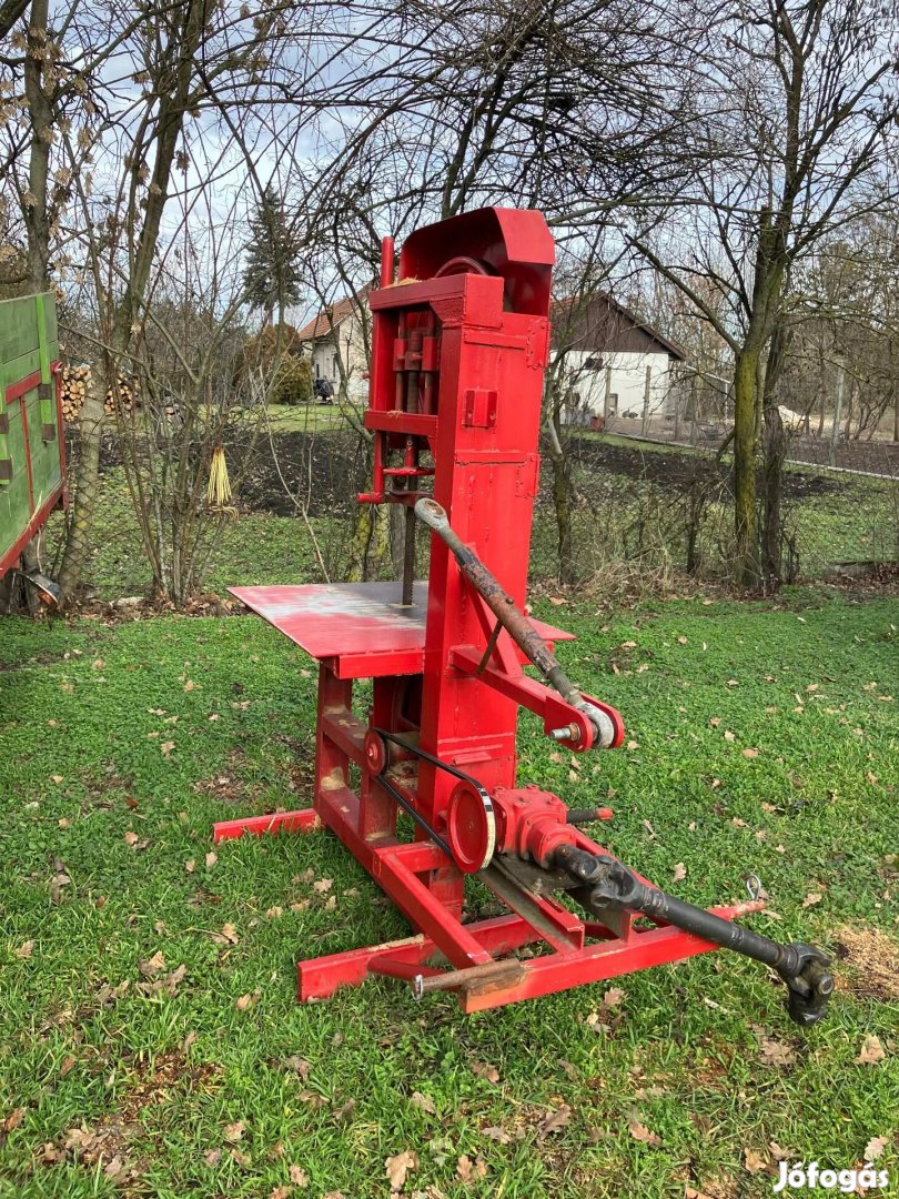 Szalagfűrész MTZ Zetor
