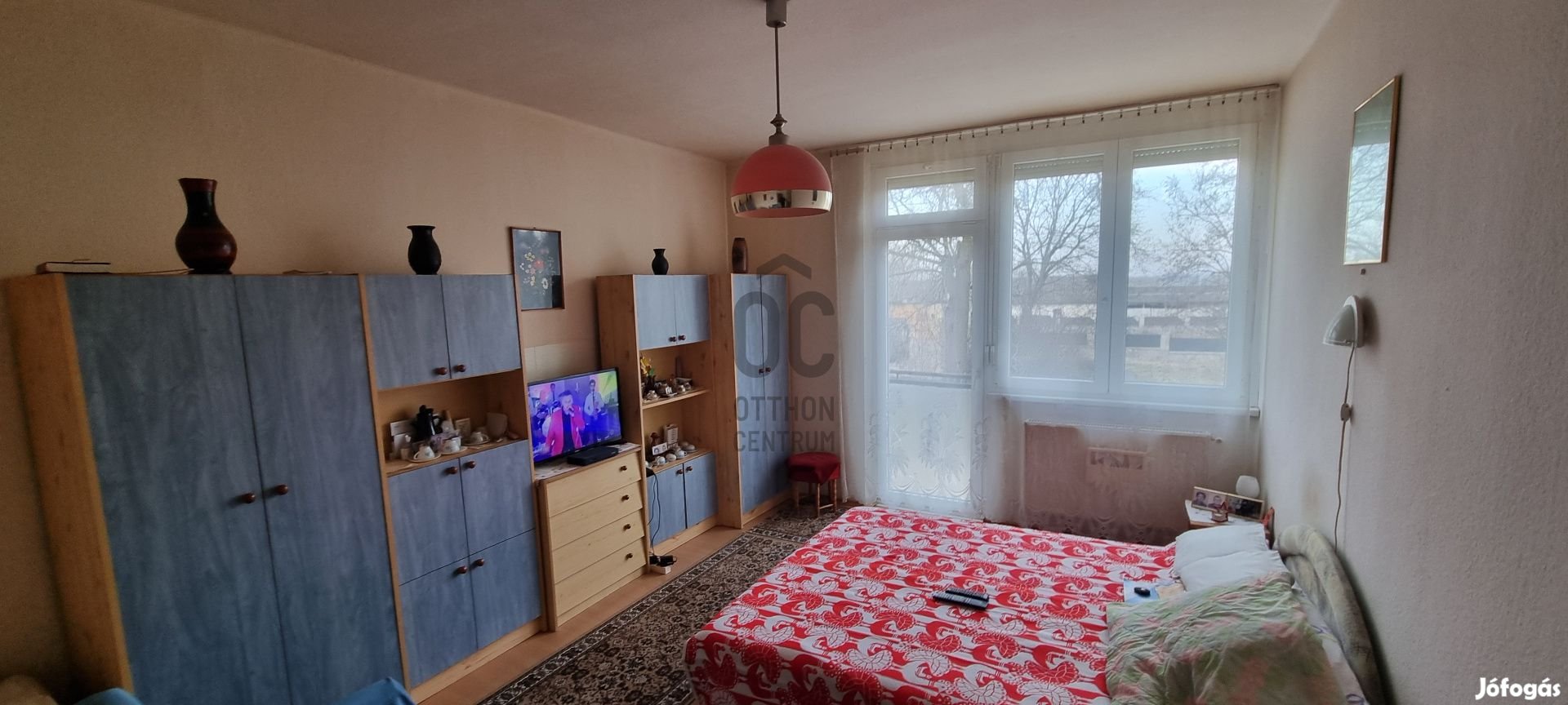 Szalézi Lakótelepen, első emeleti, 3 szobás lakás eladó.