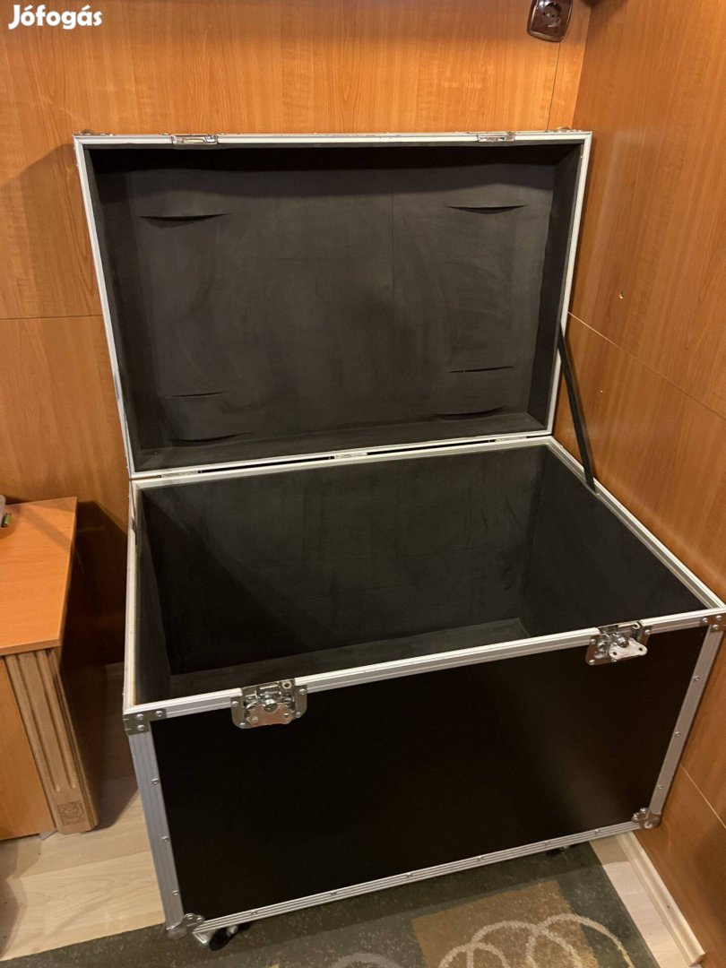 Szállító láda (koncert, elektronika)