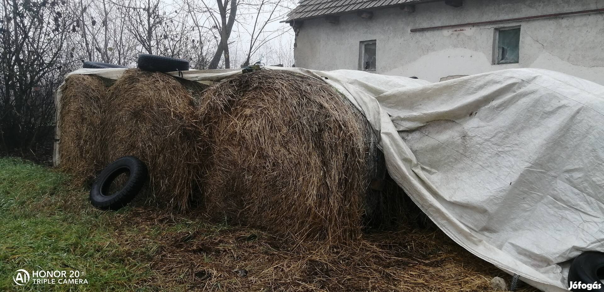 Szalma bála eladó Pátrohán