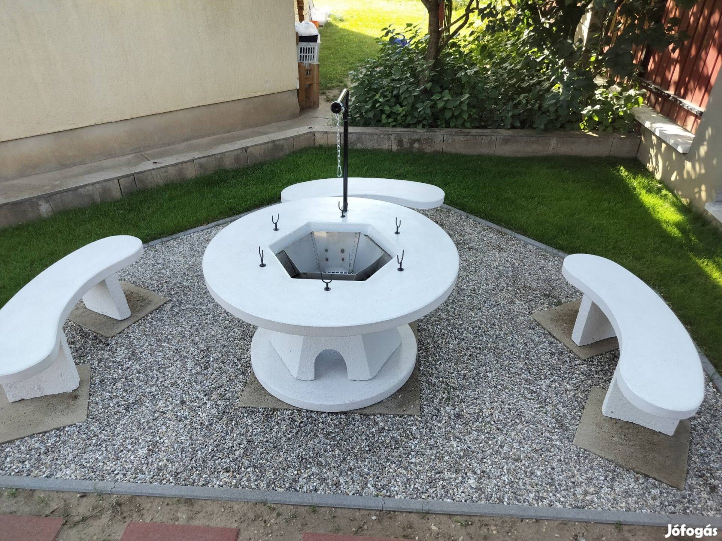 Szalonnasütő Bográcsozó műkő