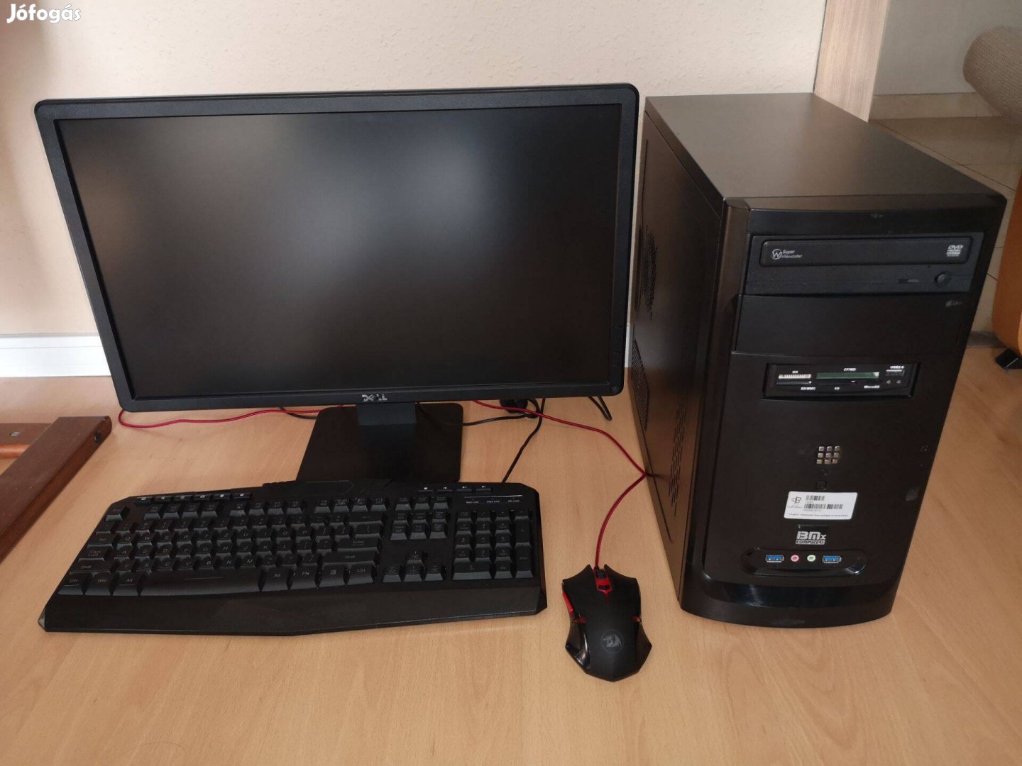 Számítógép PC + monitor +bill.+egér