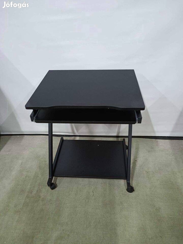 Számítógép asztal fekete