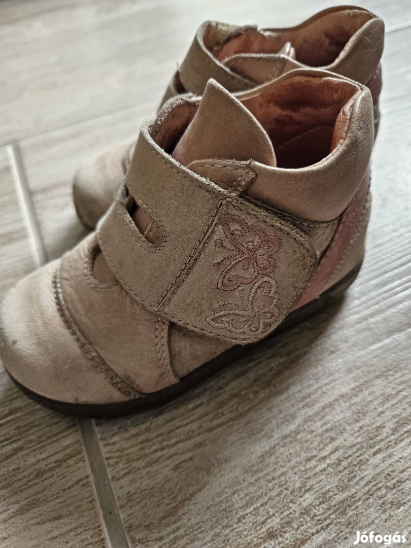 Szamos Supinált kislány tavaszi cipő 22 méret 