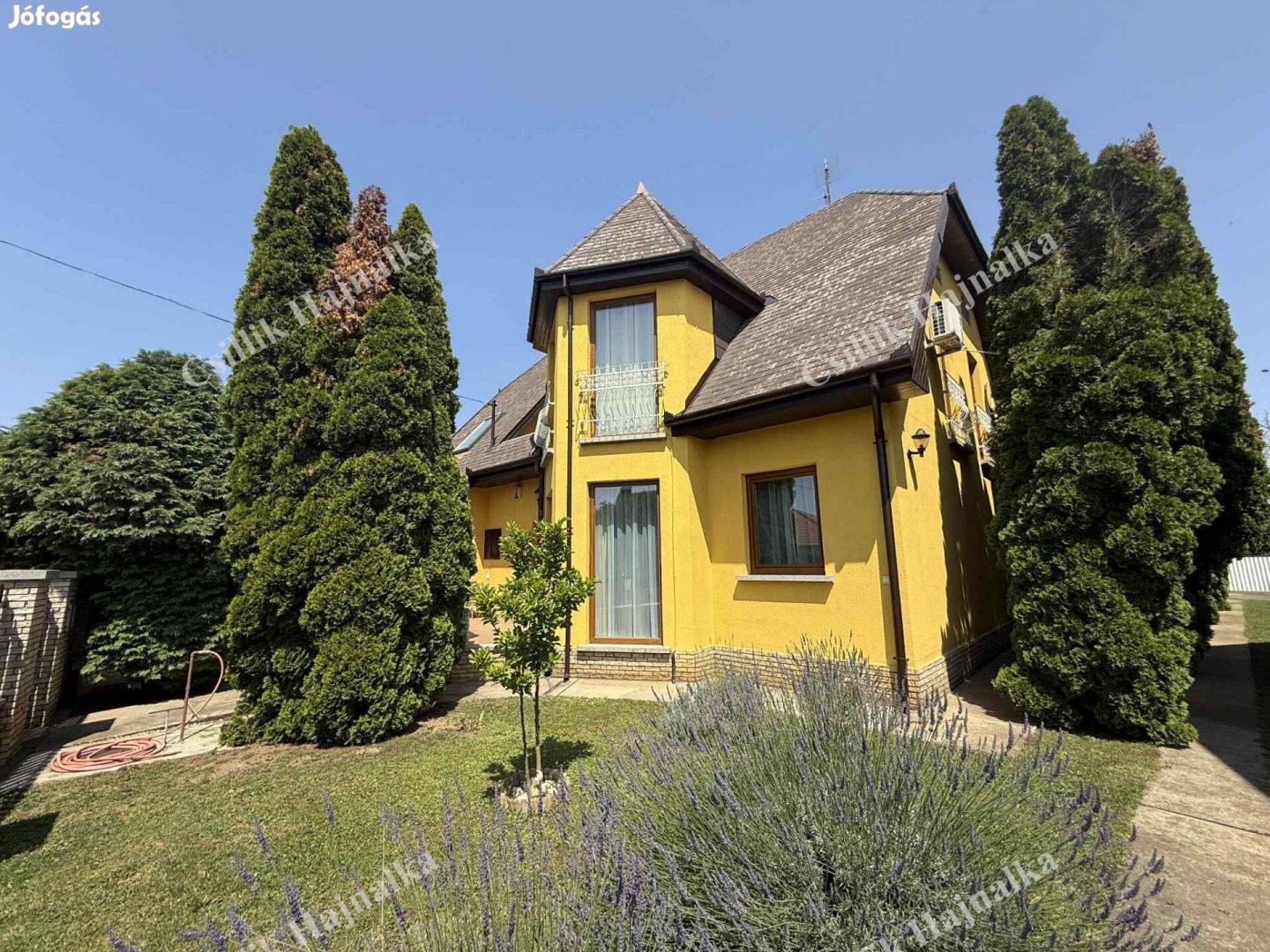 Szandaszőlős különleges, szinteltolásos 161,6 m2-es ház