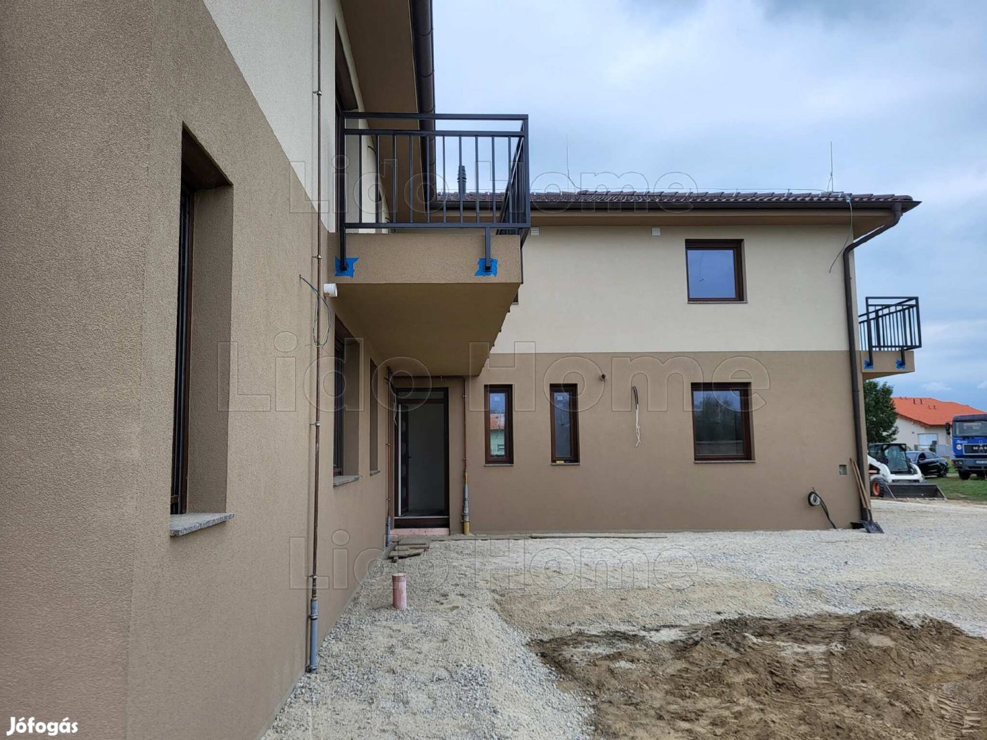 Szántódon partközeli új építésű lakások eladók!