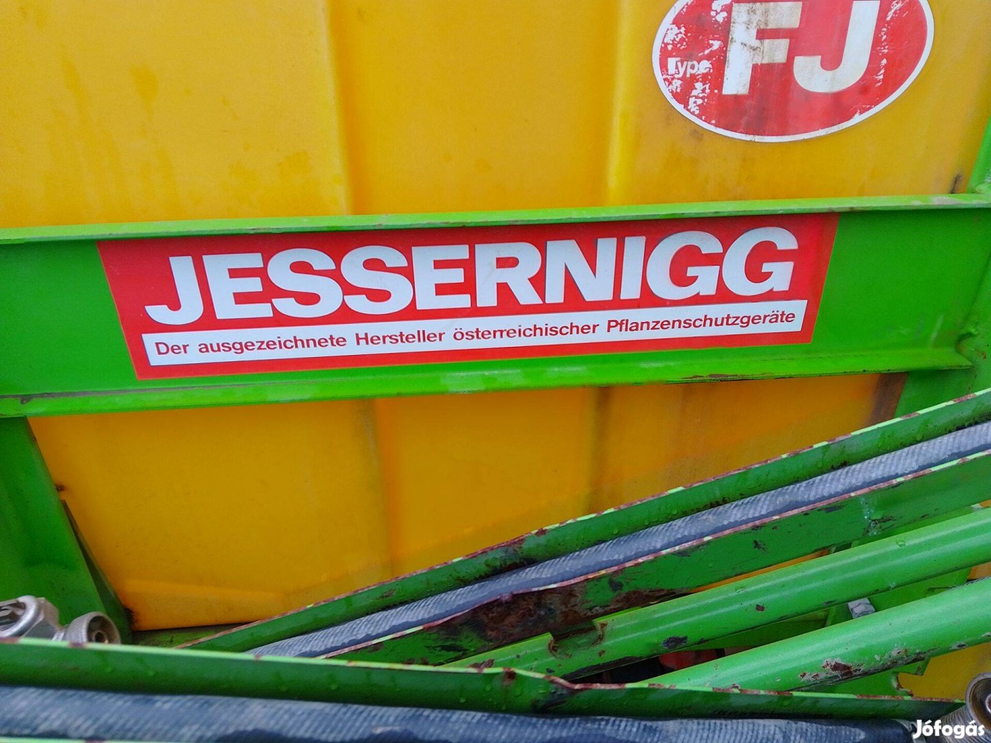 Szántóföldi permetező 600 literes