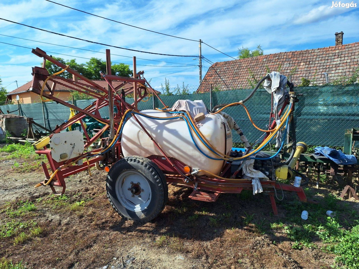 Szántóföldi permetező eladó vagy cserélhető