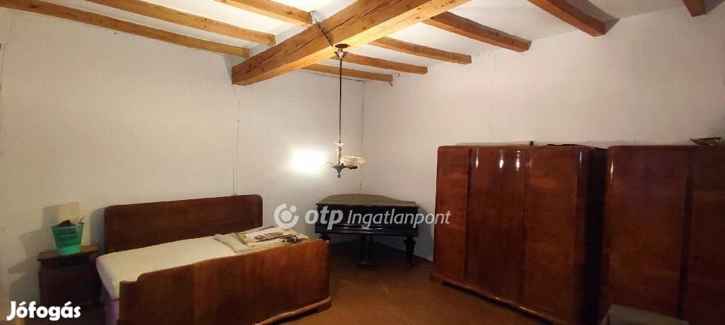 Szarvasi eladó 161 nm-es ház