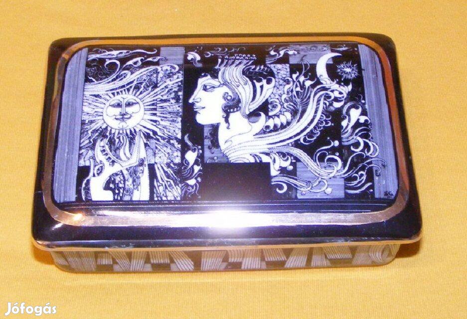 Szász Endre Hollóházi porcelán bonbonier, doboz