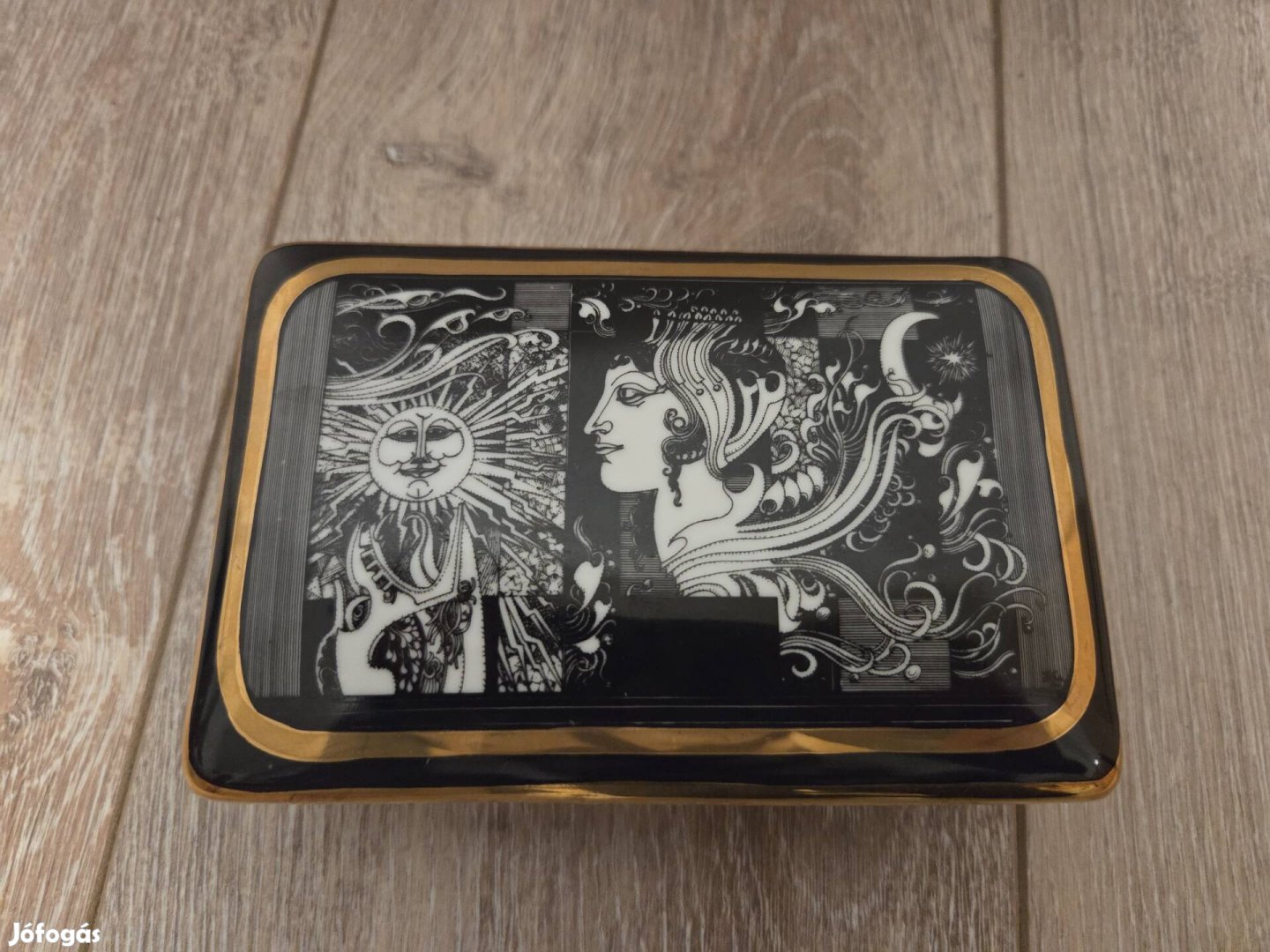 Szász Endre porcelán bonbonier - Hollóházi