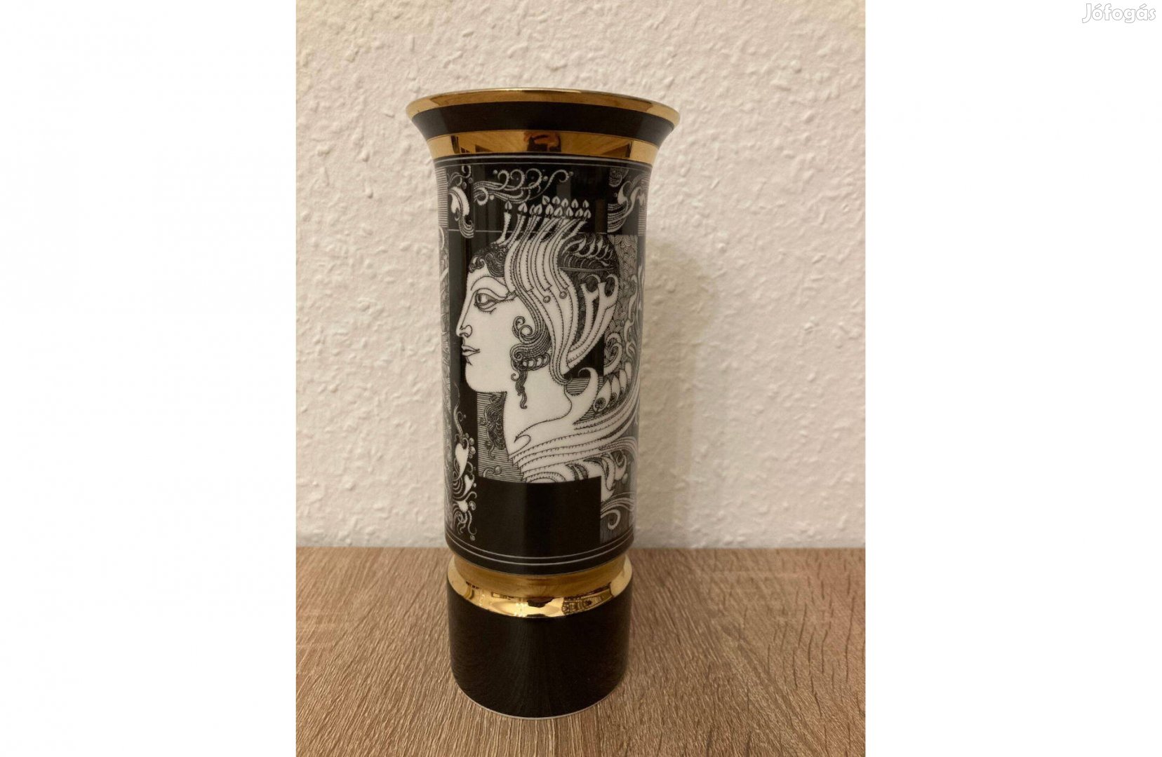 Szász Endre tervezte hollóházi porcelán váza - 20 cm