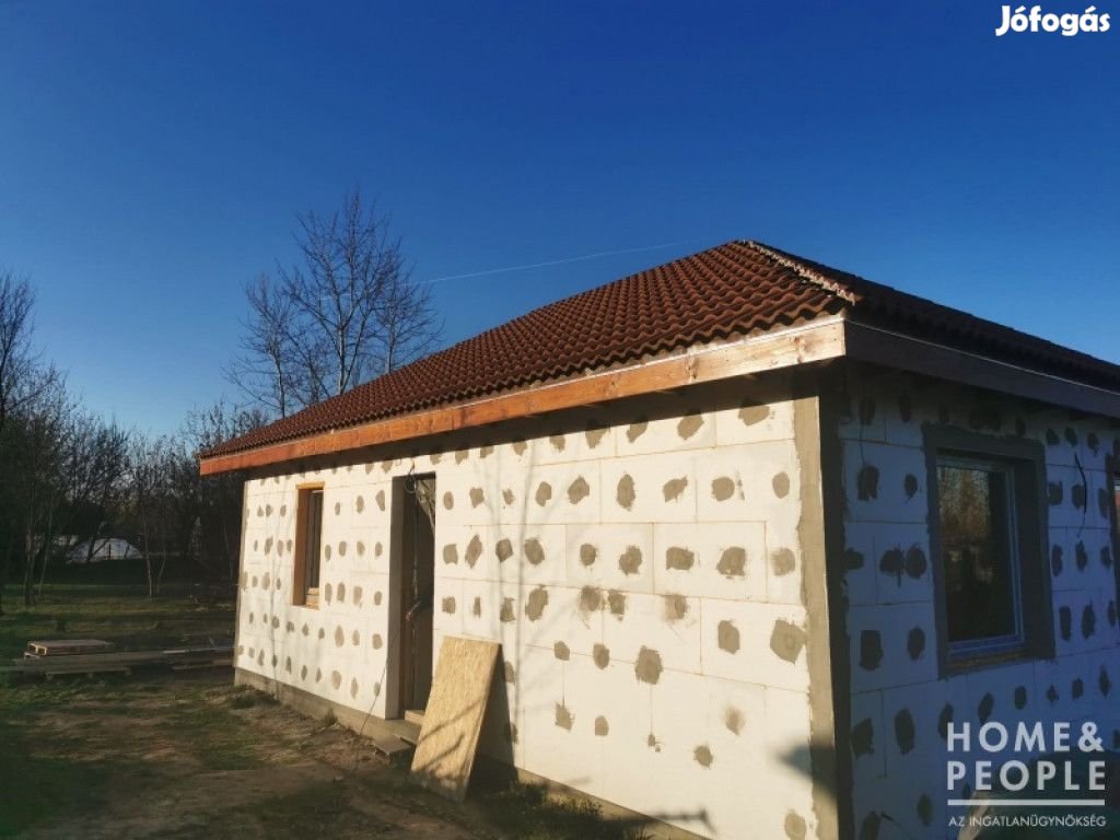 Szatymazi könnyűszerkezetes ház eladó!