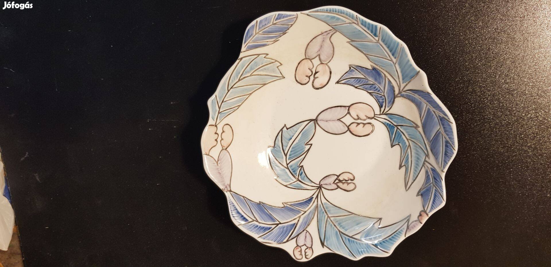 Szecessziós kézzel festett porcelán tányér