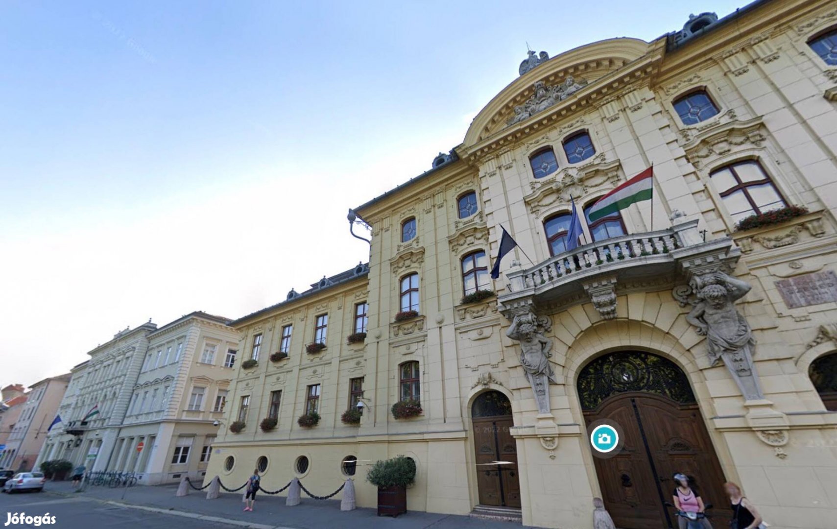 Szeged Belváros Szívében,Önálló Épület/Üzlethelyiség Kiadó