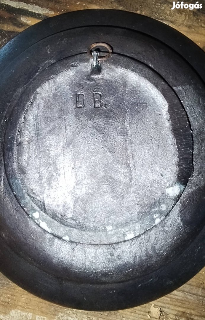 Szeged dóm, vörösréz vagy bronz tányér, jelölt