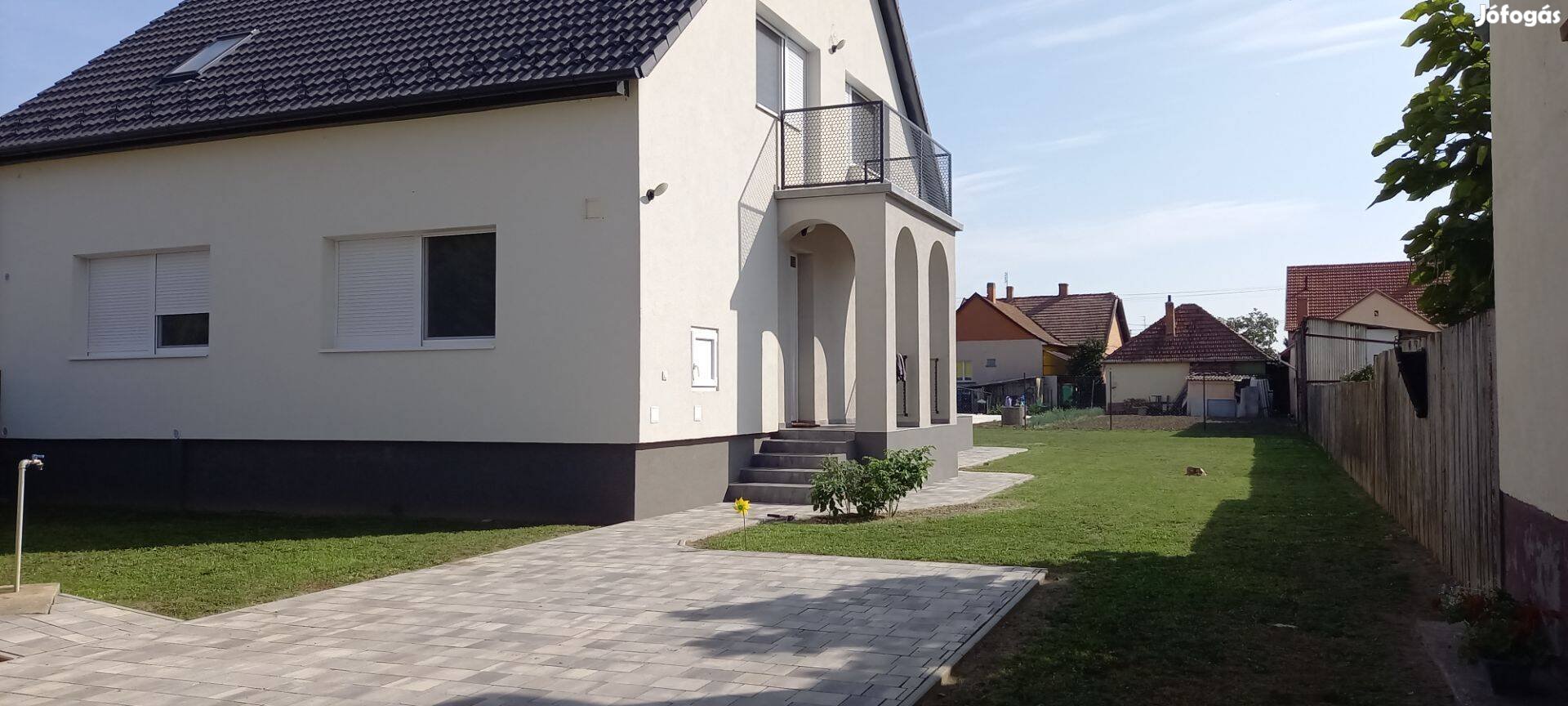 Szeged kertvárosi 5 szoba+nappali kulcsrakész ház tulajdonostól eladó
