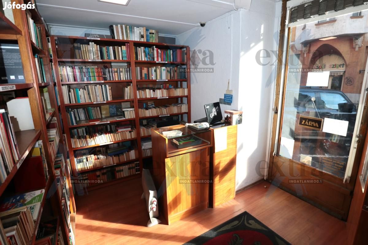 Szegeden a Klauzál tér mellett Üzlethelyiség Kiadó!