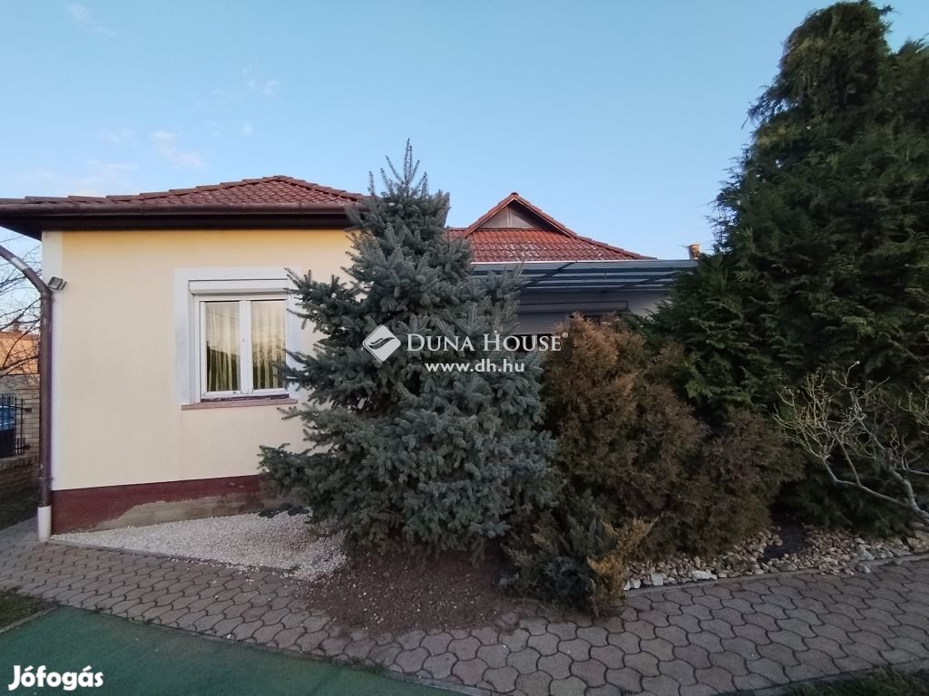 Szegedi 128 nm-es ház eladó