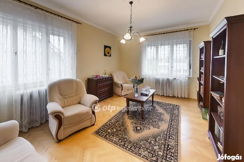 Szegedi 160 nm-es ház eladó