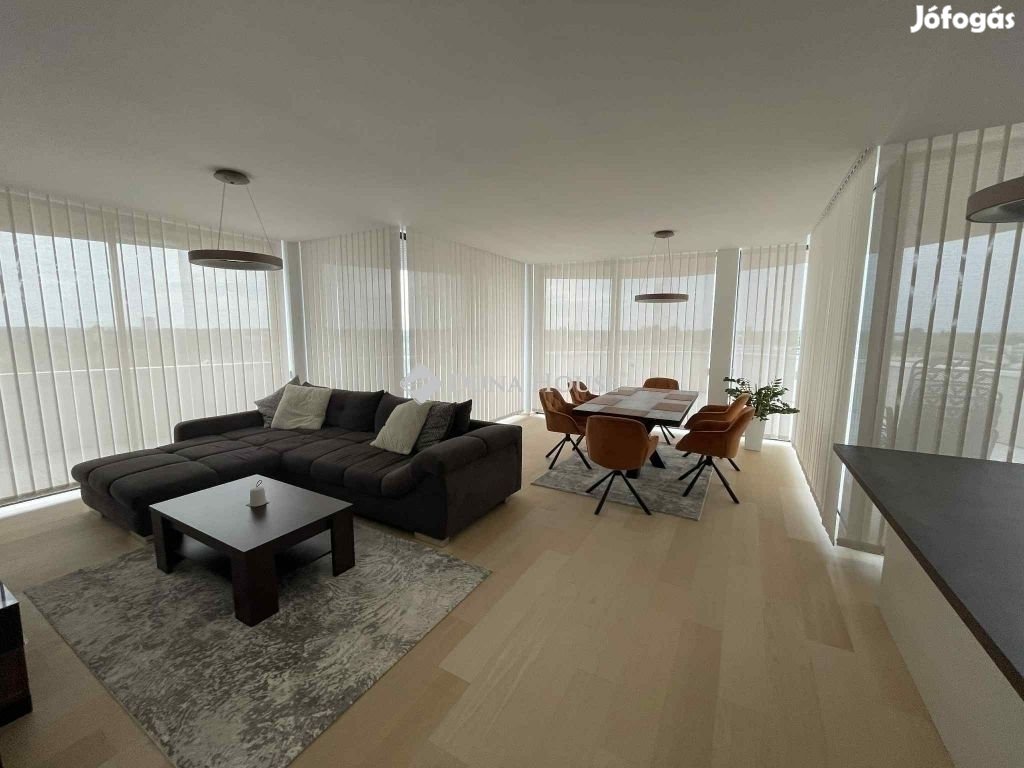 Szegedi 195 nm-es lakás eladó