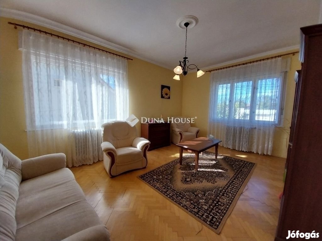 Szegedi eladó 200 nm-es ház