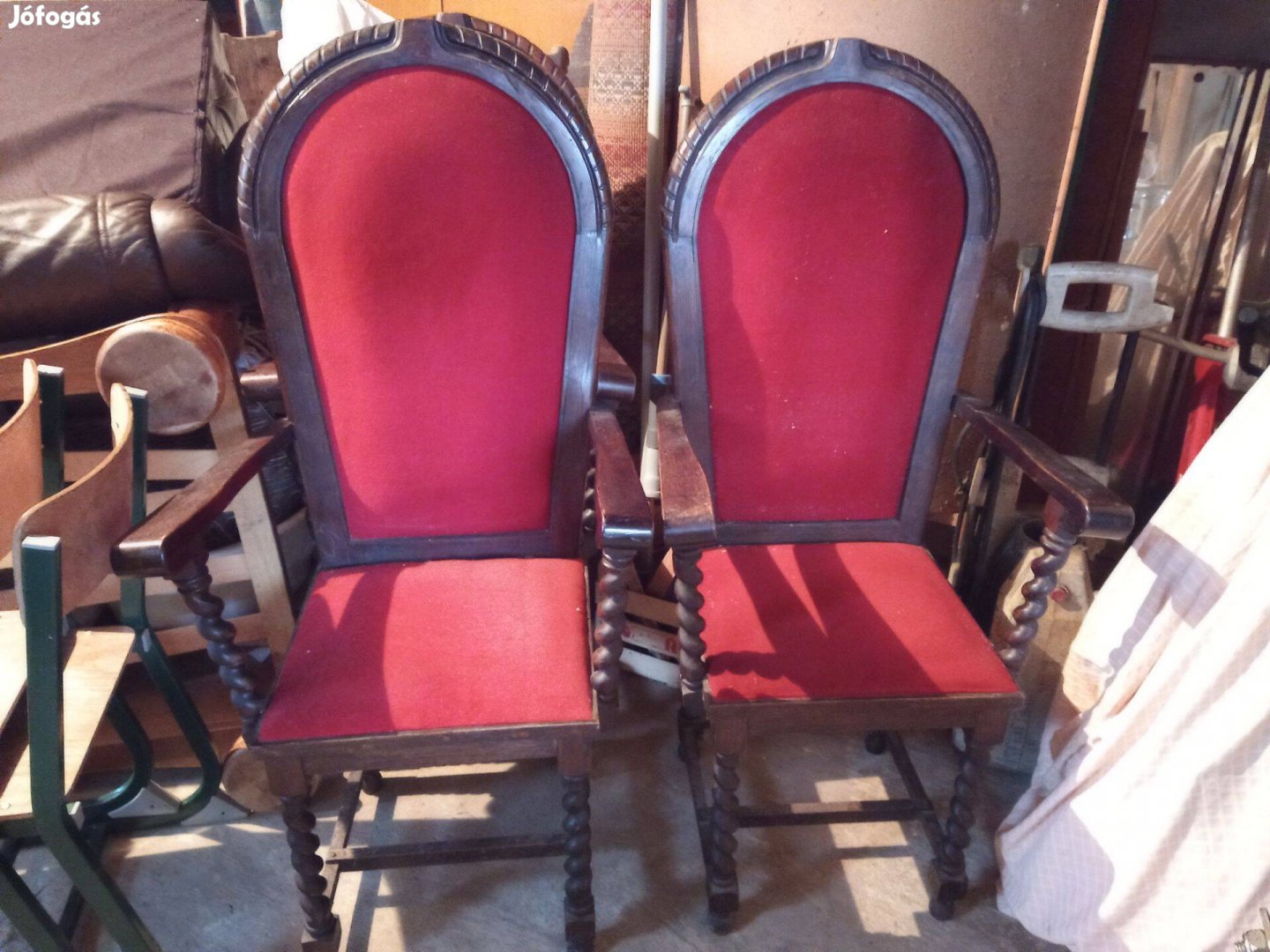 Székek antik jellegűek