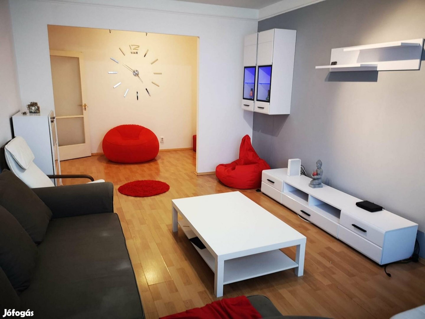 Székesfehérvár eladó panellakás 21 fél szobás 51,9 millió Ft