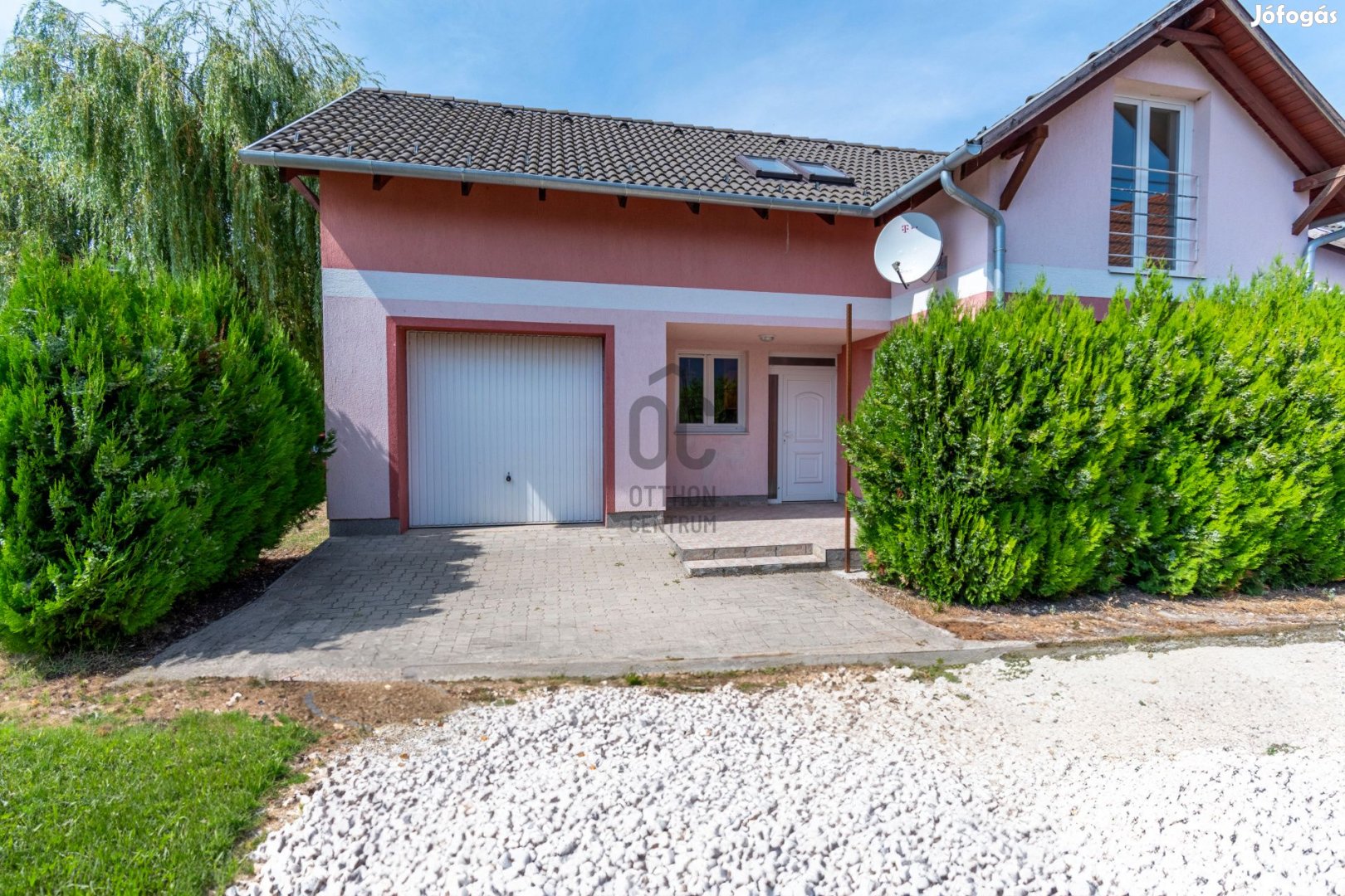 Székesfehérvári eladó tégla sorház