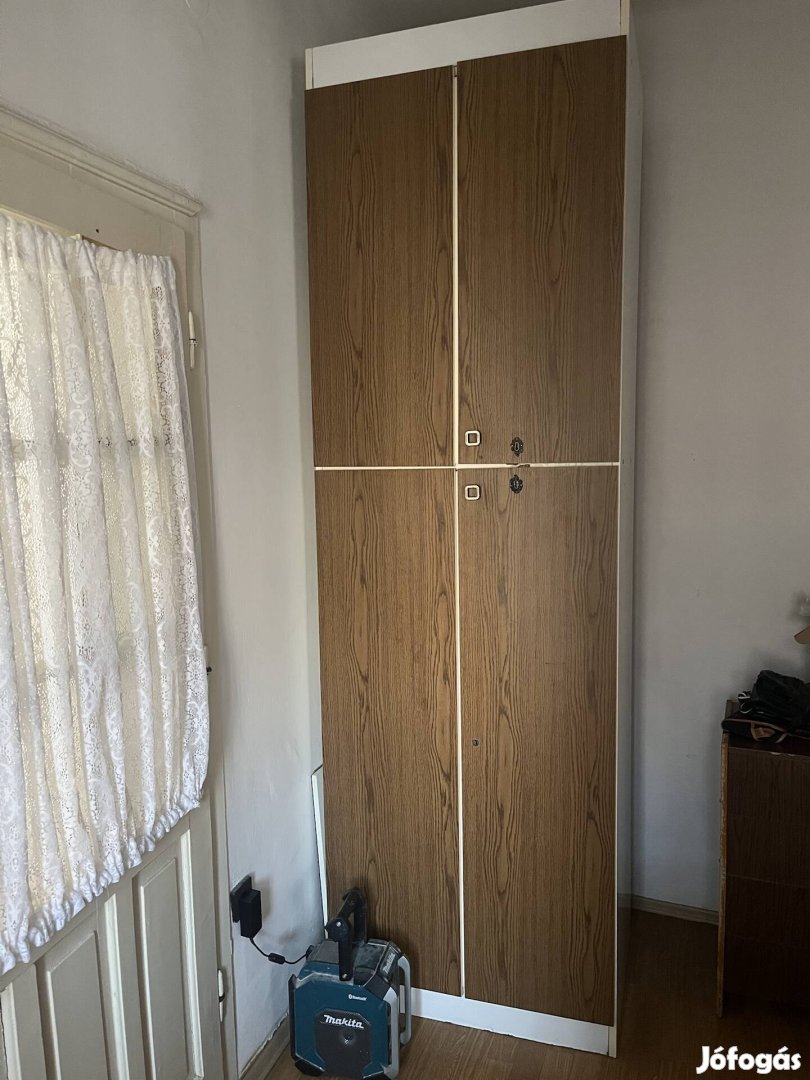 Szekrény, gardrób szekrény