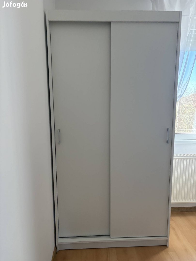 Szekrény, gardrób szekrény, ruhás szekrény