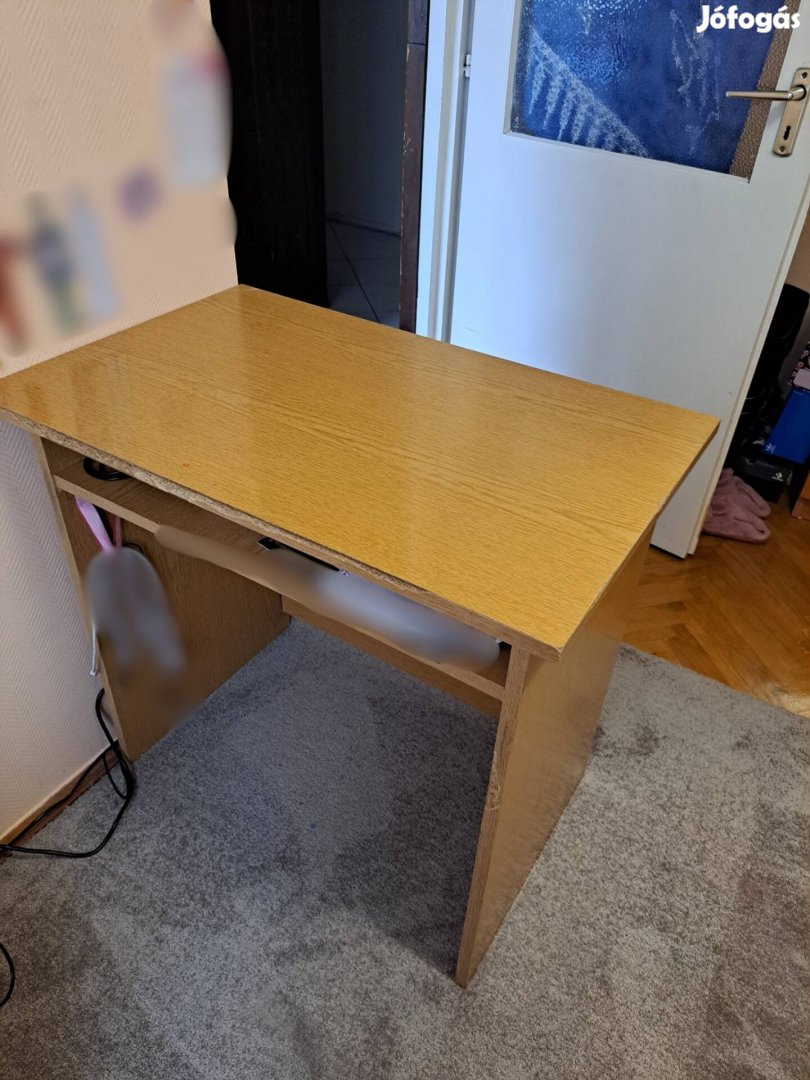 Szekrény, íróasztal eladó