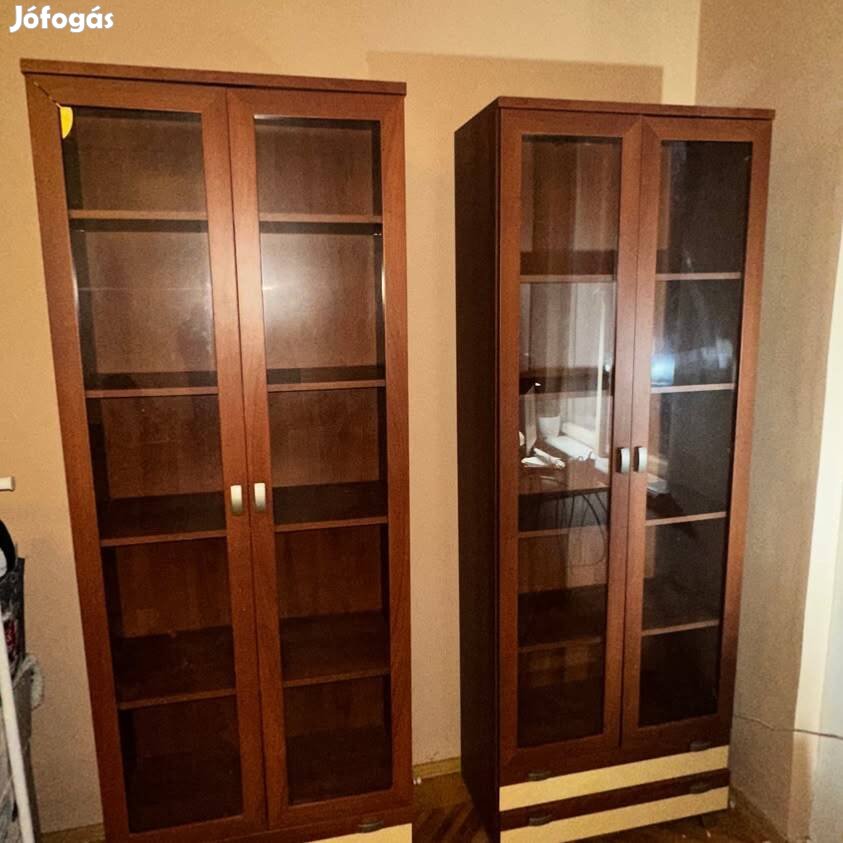 Szekrény pár eladó  vitrines
