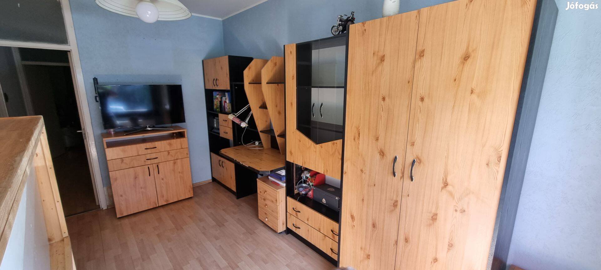 Szekrény sor, Tv állvány, számítógépes asztal