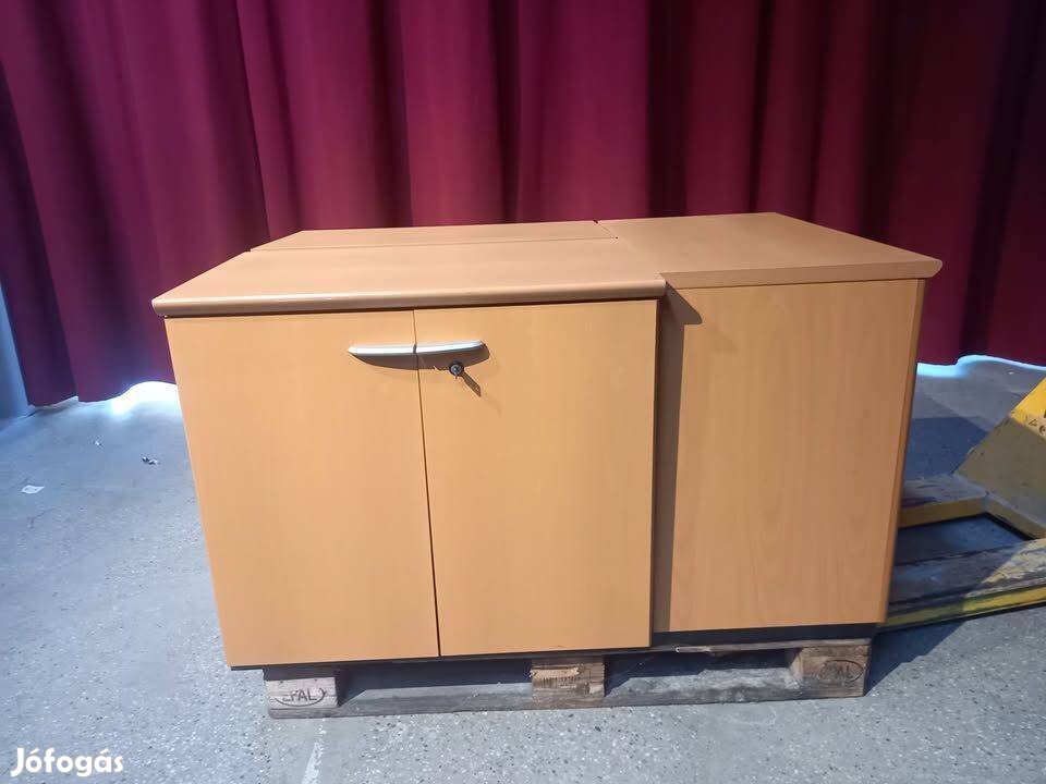 Szekrények 3 egyforma