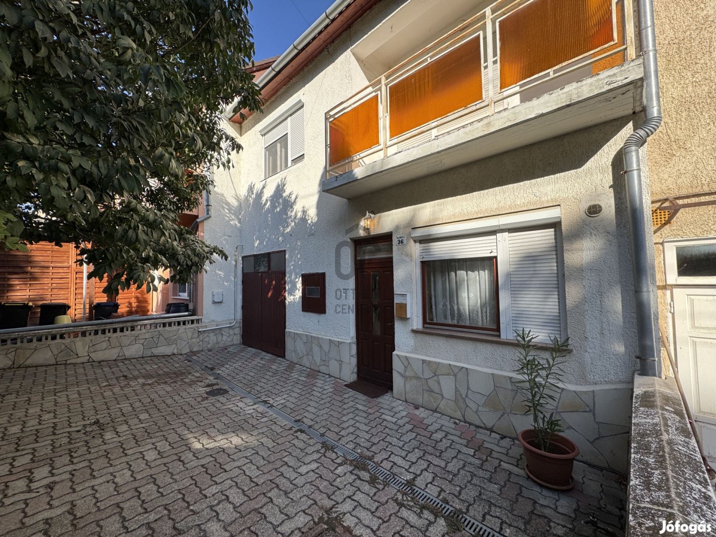 Szekszárdi eladó tégla sorház