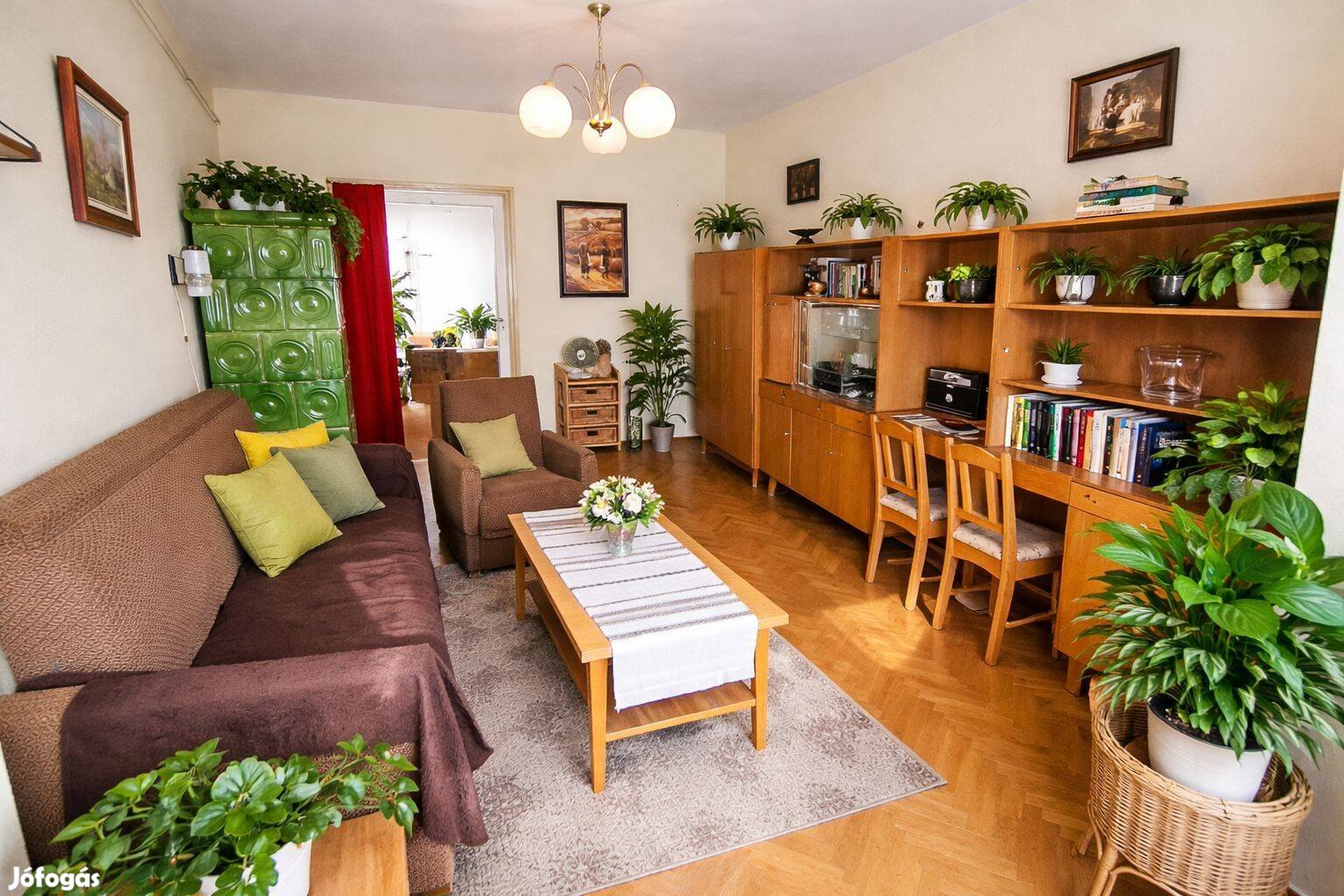 Szekszárdon 2 szobás erkélyes ideális zöldövezeti lakás