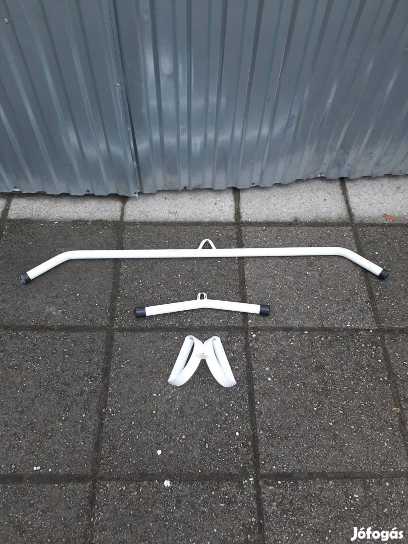 Széles szűk hátlehúzó tricepsz hajlított fogantyú