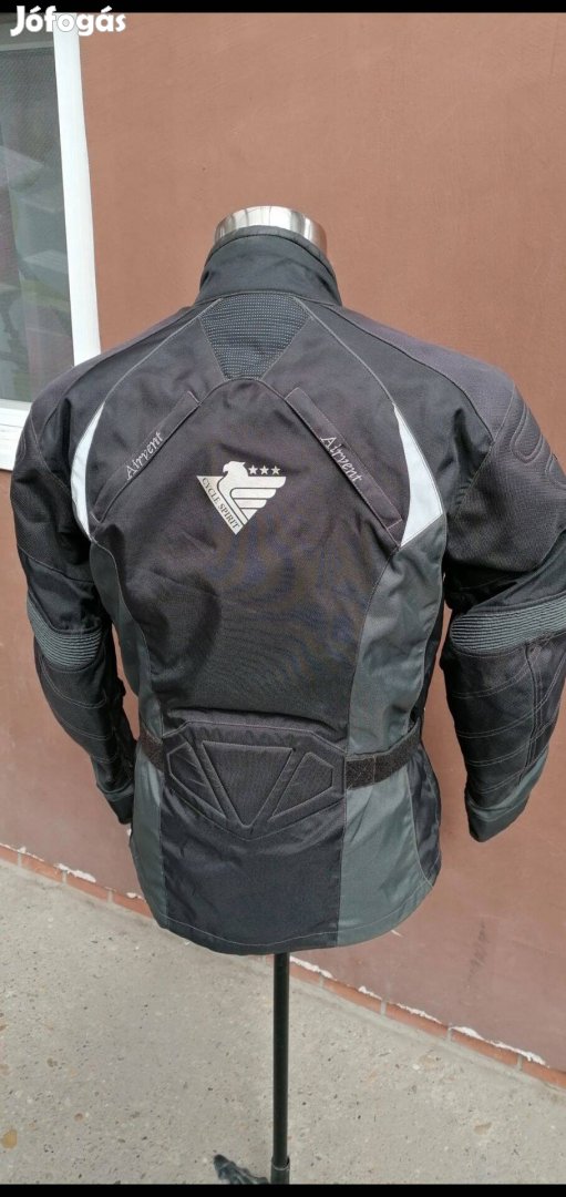 Szellőztethetős protectoros kabát m