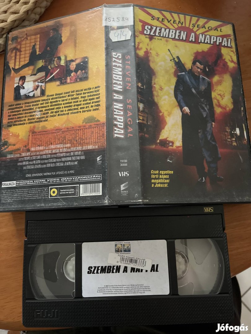 Szemben a nappal vhs 