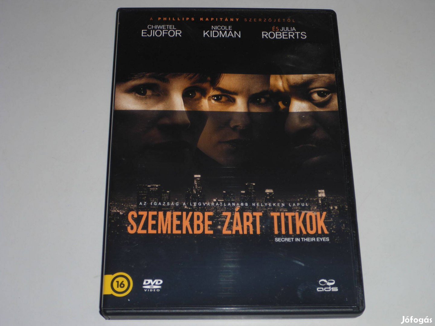 Szemekbe zárt titkok (2015) DVD film ;