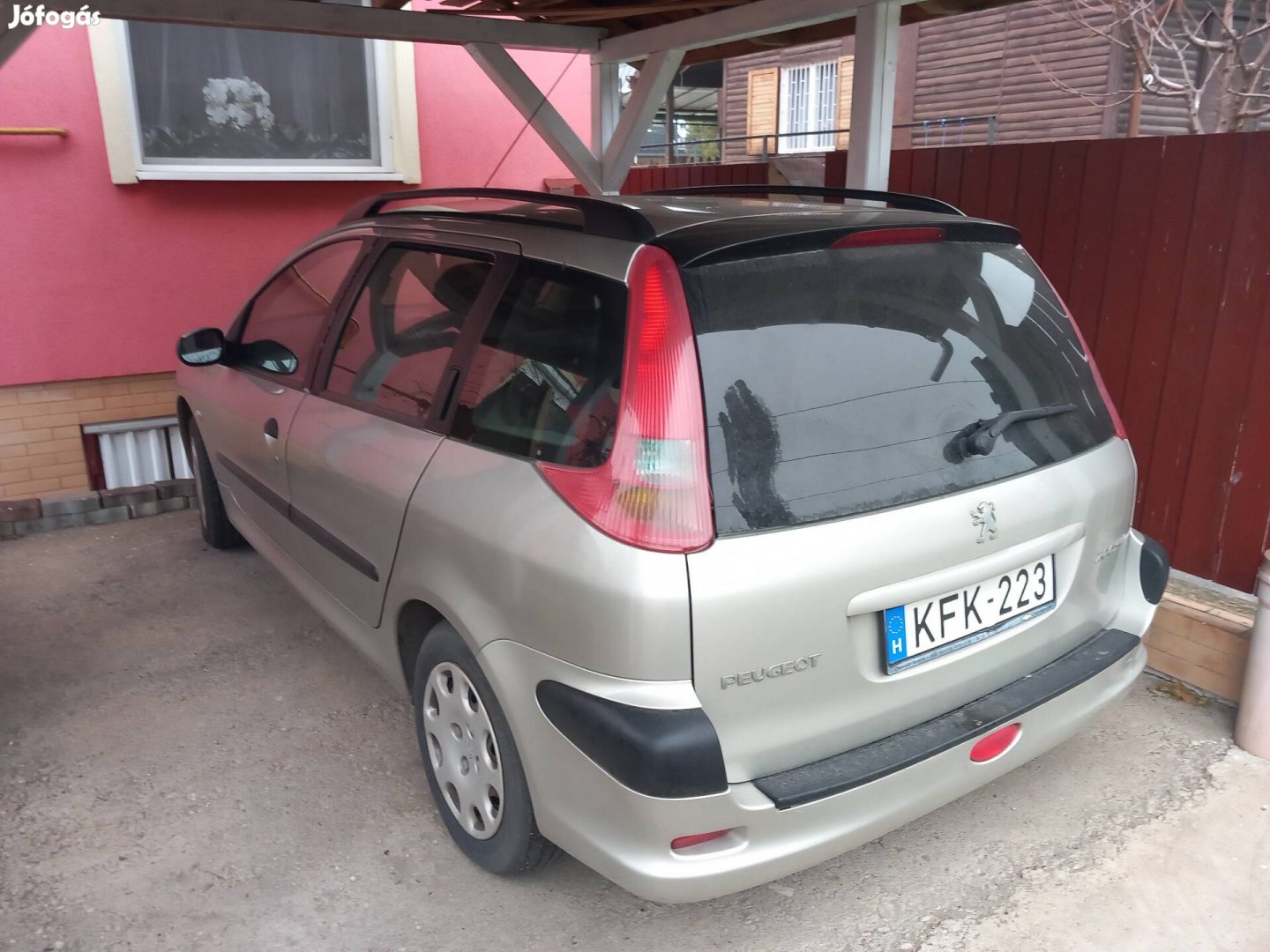 Személyautó értékesítése