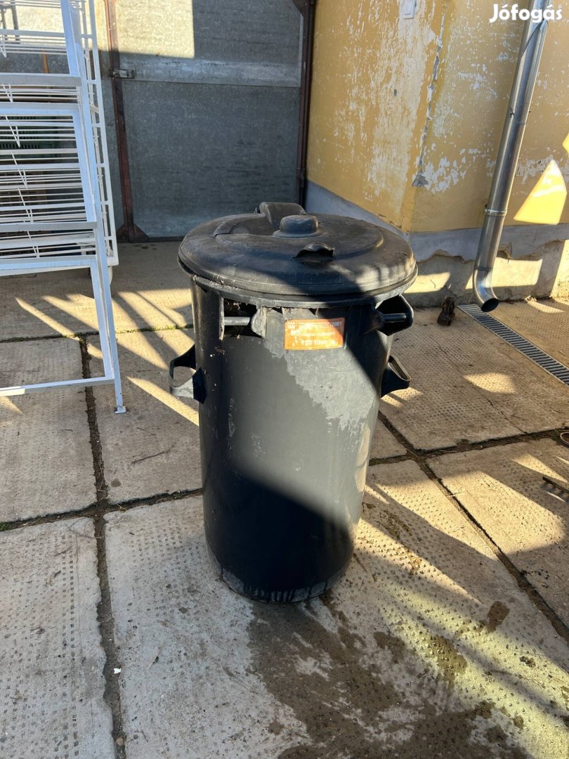 Szemetes kuka 120 liter Teteje törött