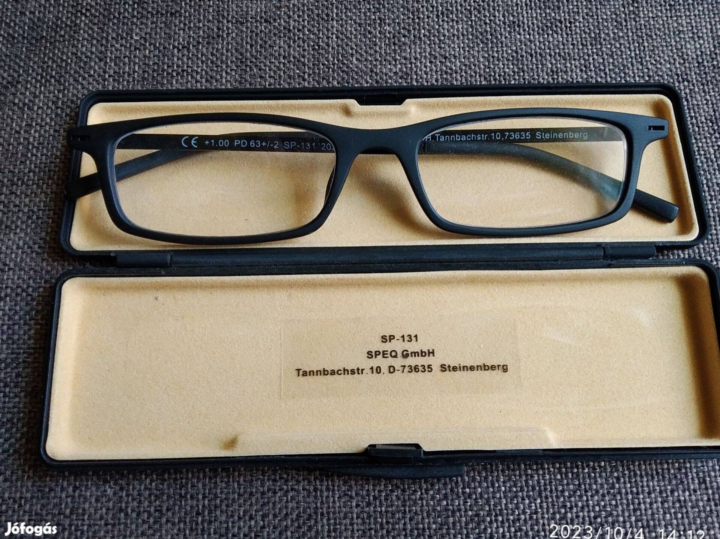 Szemüveg UTI Német Minőség,+1 Es Lapos Pár mm-es Tokban
