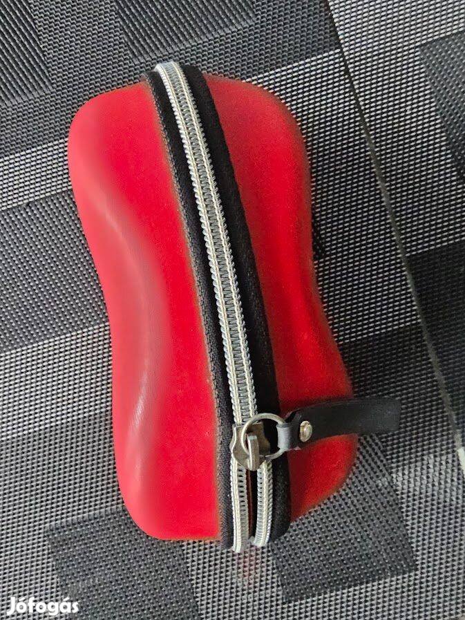 Szemüveg tok, pici kopás, 17 cm