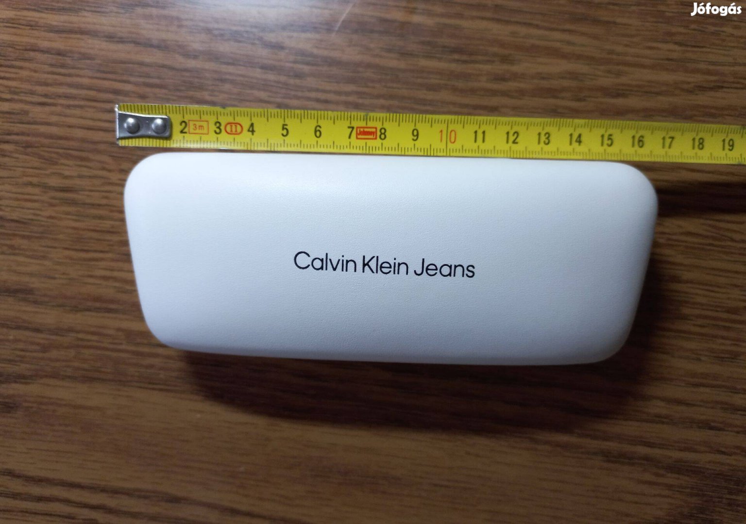 Szemüvegtok Calvin Klein