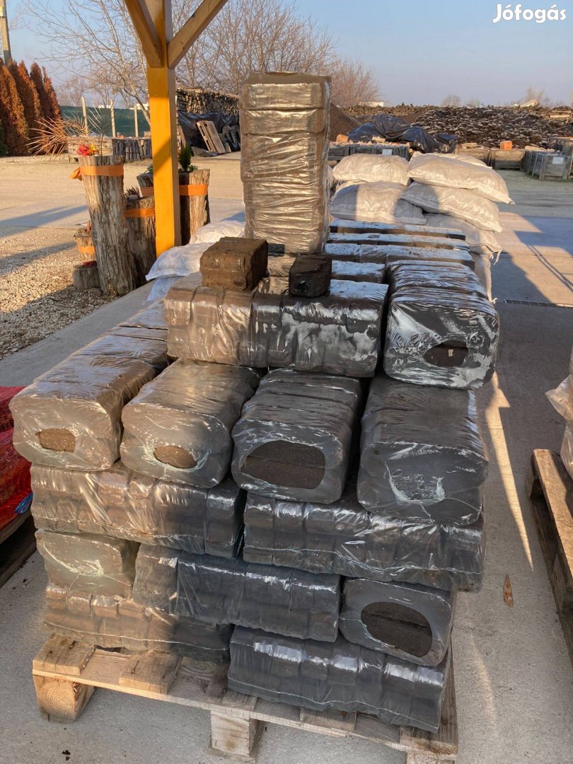 Szén és fabrikett eladó fa brikett