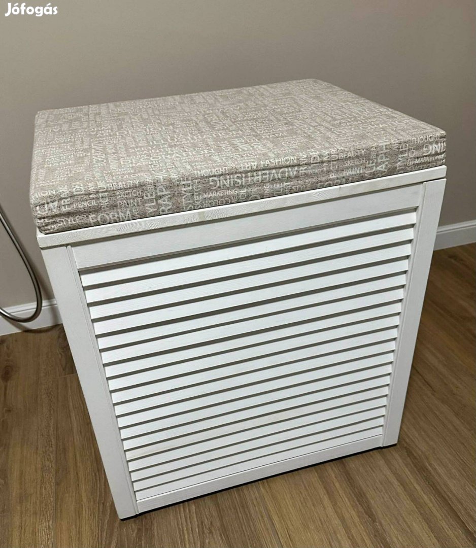 Szennyestartó fabútor