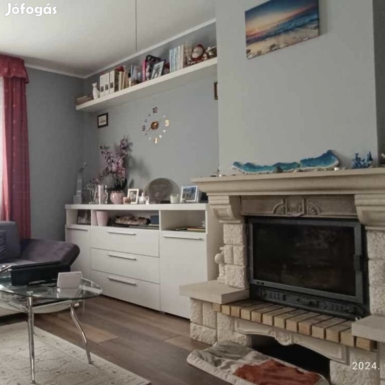 Szentendre, Alkony utca, 80 m2-es, családi ház, 3 szobás, jó állapotú