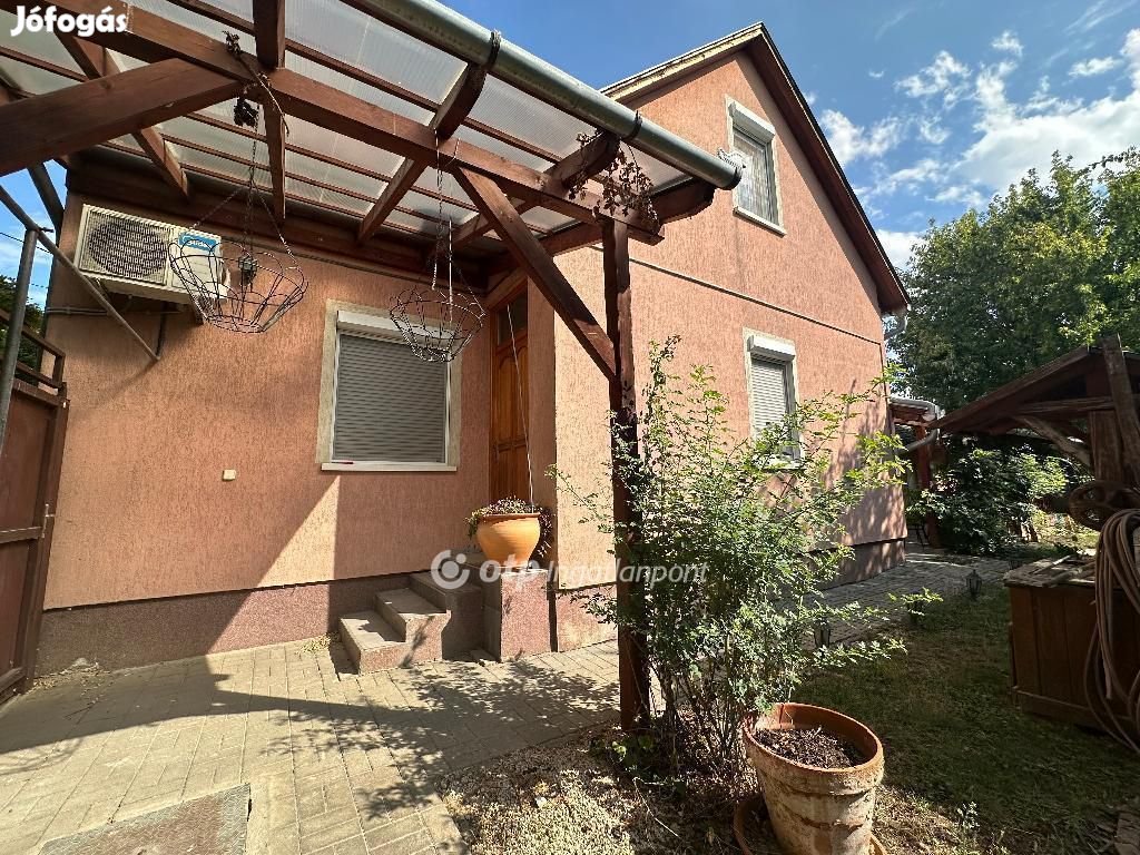 Szentesi 194 nm-es ház eladó